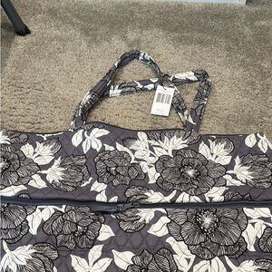 NWT VERA BRADLEY Quilted Floral Expandable Travel Bag in Gray, Black and White